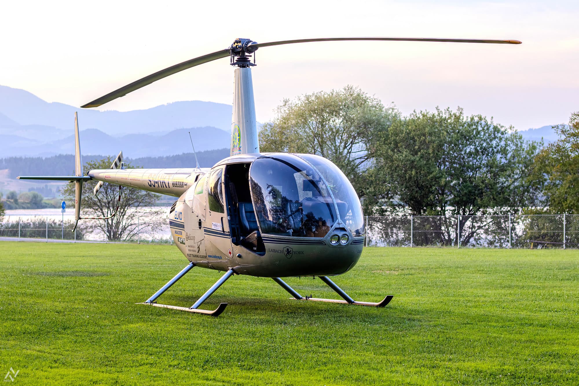 helikopter-letalo-helicopter-plane-ride-slovenia-activities-aktivnosti-camp-velenje-savinjska